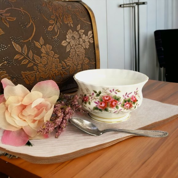 Royal Albert Open Sugar Bowl Fine Bone China Lavender Rose Montrose Sugar Bowl - Picture 9 of 11